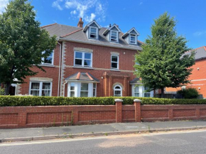 7 Harbour Reach